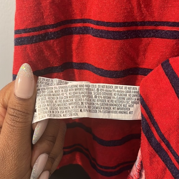 • Forever 21 Tank Top Red and Navy Striped Host picked - Picture 4 of 6